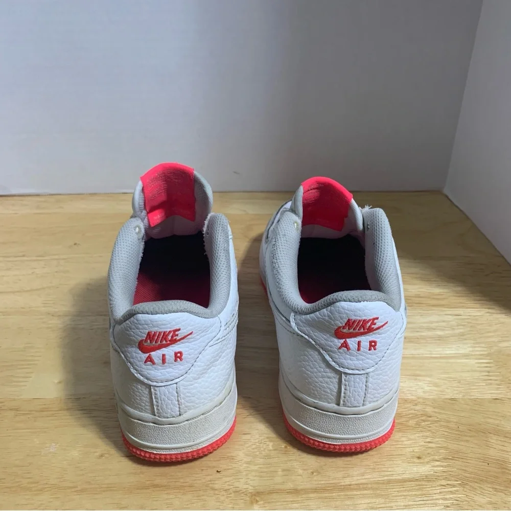 Nike Air Force 1 Low '07, White / Pink ‎ Size 4Y # A02298-101